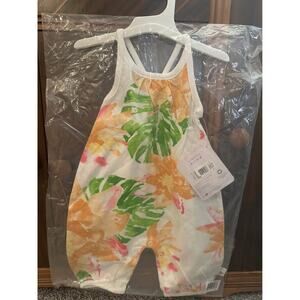 NEW Burt’s Bees Waterlily Jumpsuit 0-3 months